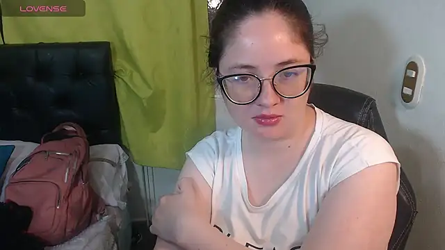 KrystalAdams online show from April 2026 01:16:01 PM