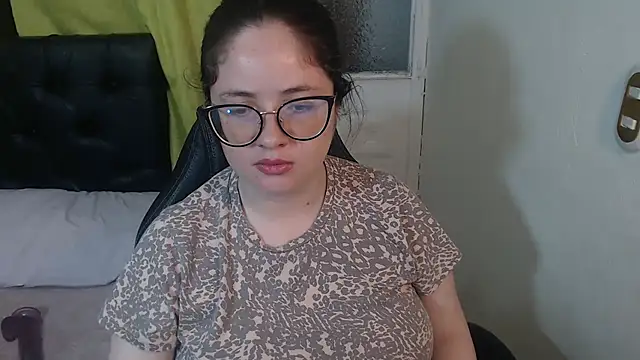 KrystalAdams online show from April 2026 01:27:02 PM