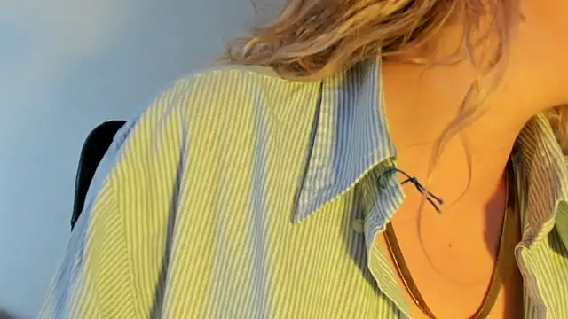 Snapshot of Pamela_Squirtt chatting on February 2026 01:07:02 PM Pamela Squirtt online show from February 2026 01:07:02 PM