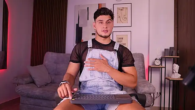 DaviesBrown online show from September 2025 09:04:02 PM