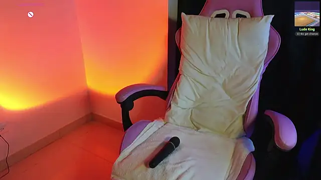 Snapshot of Anyone__666 chatting on February 2026 11:00:01 PM Anyone 666 online show from February 2026 11:00:01 PM