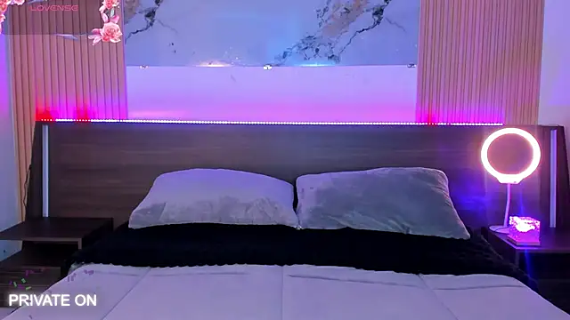 samanthaa moon online show from March 2026 11:19:02 PM