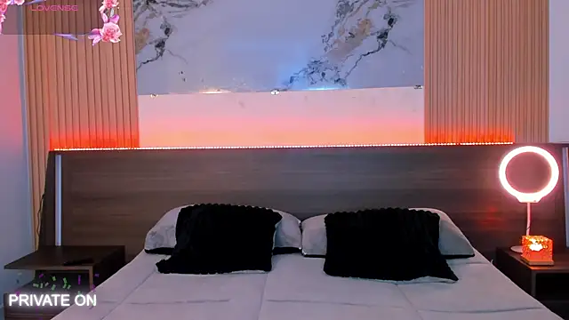 samanthaa moon online show from March 2026 10:46:01 PM