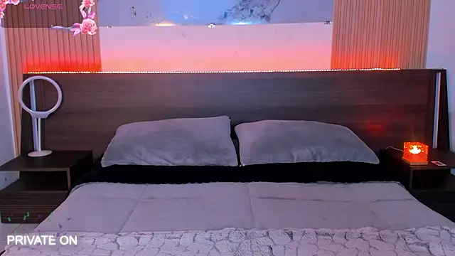 samanthaa moon online show from June 2026 12:41:02 AM