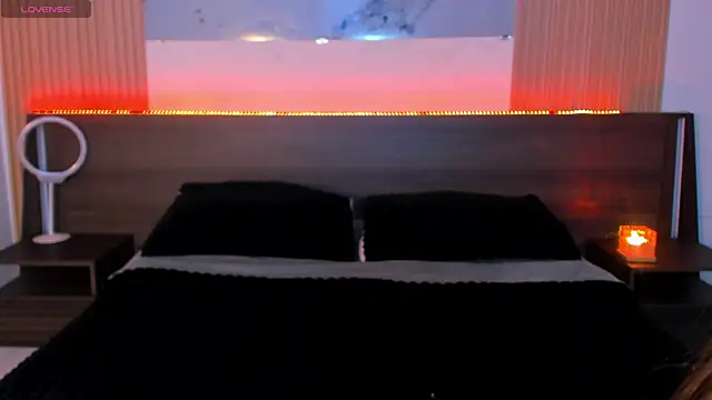 samanthaa moon online show from June 2026 08:36:01 PM