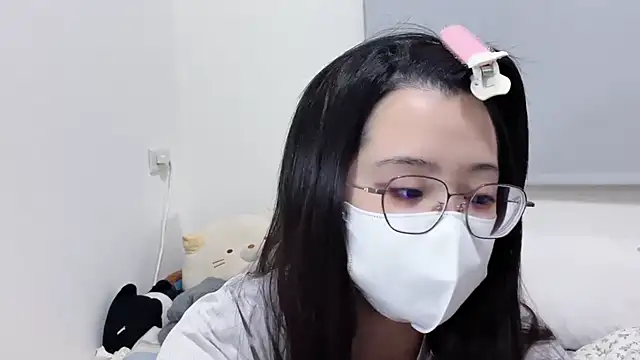 LHeart online show from October 2025 02:06:02 PM