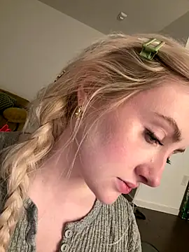 seeunexttuesday online show from November 2025 03:40:02 AM