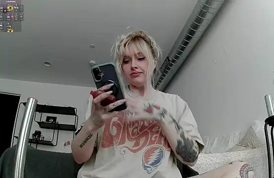 Snapshot of seeunexttuesday chatting on March 2026 09:06:01 PM seeunexttuesday online show from March 2026 09:06:01 PM