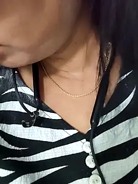 Snapshot of sesiteluguammayi chatting on September 2025 03:08:01 AM sesiteluguammayi online show from September 2025 03:08:01 AM