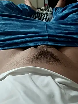 Snapshot of Ravenvodka chatting on November 2025 07:53:02 AM Ravenvodka online show from November 2025 07:53:02 AM