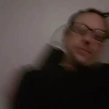 Snapshot of David1982qq chatting on March 2026 09:15:02 AM David1982qq online show from March 2026 09:15:02 AM