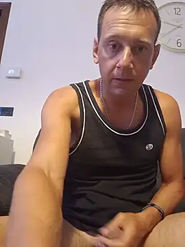 Alessio1987 online show from June 2026 07:40:01 PM