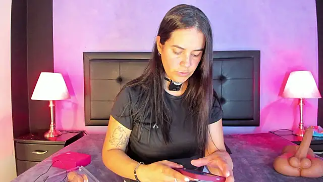 GreciaFox1 online show from March 2026 04:02:01 PM