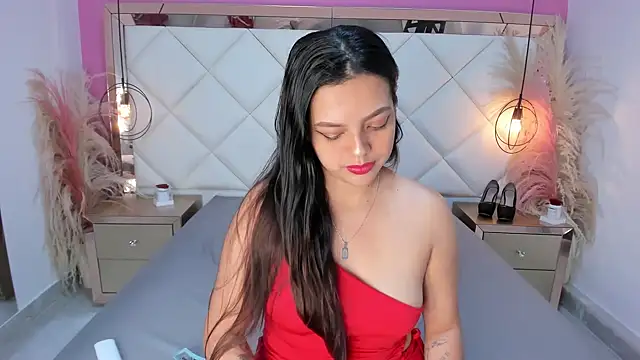 Snapshot of Lucianaa_Collins chatting on October 2025 12:13:02 PM Lucianaa Collins online show from October 2025 12:13:02 PM