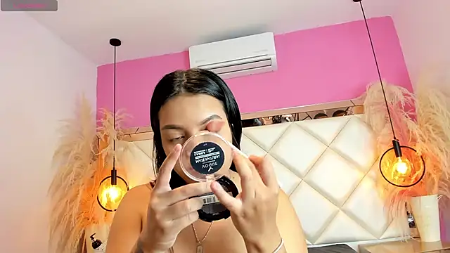 Snapshot of Lucianaa_Collins chatting on October 2025 03:44:02 PM Lucianaa Collins online show from October 2025 03:44:02 PM