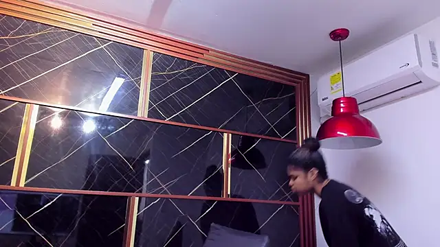 HannyThompson online show from October 2025 12:26:01 PM