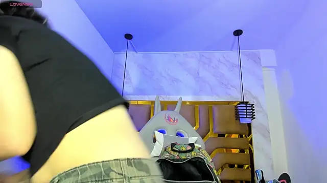 Luciifeer  online show from September 2025 06:41:02 PM