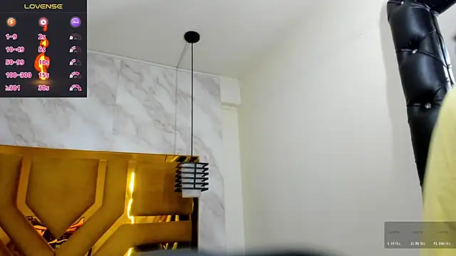 Luciifeer  online show from November 2025 04:52:02 PM