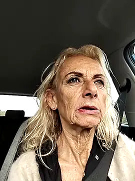 clarabell4 online show from October 2025 08:05:02 AM