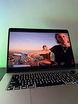 TomasEdisson online show from September 2025 10:13:02 PM