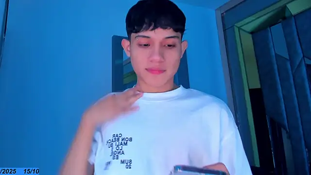 Snapshot of Sebax_Young chatting on October 2025 08:09:02 PM Sebax Young online show from October 2025 08:09:02 PM