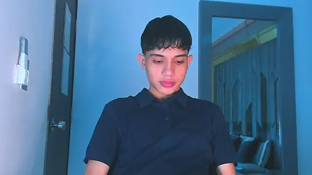 Sebax Young online show from December 2025 09:33:02 PM