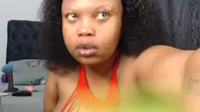 Busty-Caramel online show from September 2025 06:00:01 PM