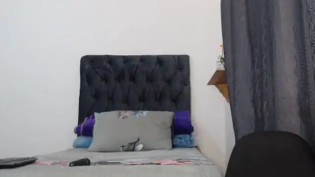 Busty-Caramel online show from September 2025 02:22:02 PM