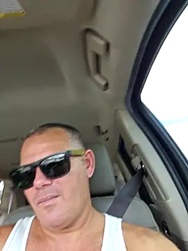 cubanitofeliz40 online show from October 2025 06:27:02 PM