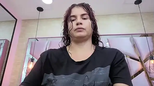 ThaliaCross online show from April 2026 07:48:01 PM