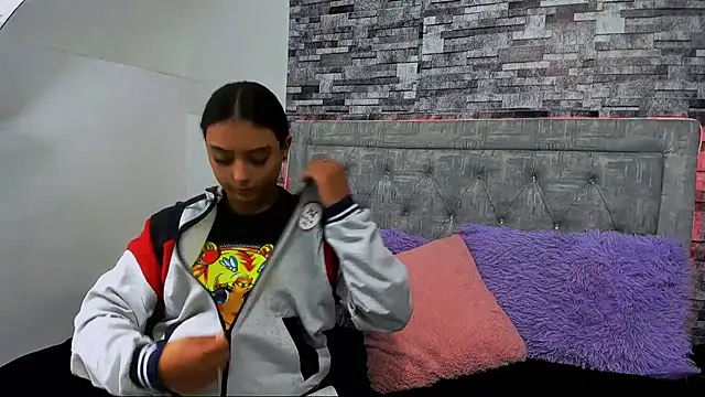 nicolexxaleja online show from October 2025 08:42:01 PM