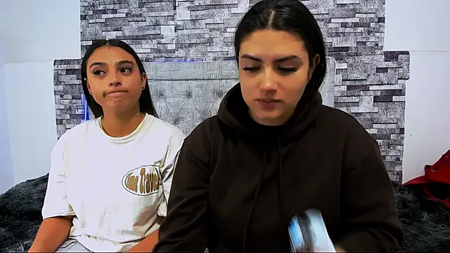 nicolexxaleja online show from October 2025 10:47:01 PM