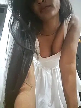 Snapshot of cute_radhikaa chatting on April 2026 06:05:02 PM cute radhikaa online show from April 2026 06:05:02 PM