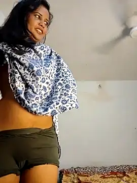 Snapshot of cute_radhikaa chatting on April 2026 09:17:01 AM cute radhikaa online show from April 2026 09:17:01 AM
