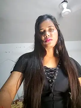 Snapshot of cute_radhikaa chatting on April 2026 04:11:02 PM cute radhikaa online show from April 2026 04:11:02 PM
