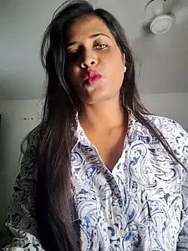 Snapshot of cute_radhikaa chatting on April 2026 08:52:02 AM cute radhikaa online show from April 2026 08:52:02 AM