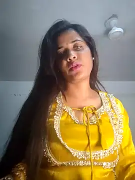 Snapshot of cute_radhikaa chatting on April 2026 08:12:02 PM cute radhikaa online show from April 2026 08:12:02 PM