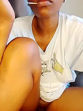 SeffieLucy online show from November 2025 04:11:01 AM