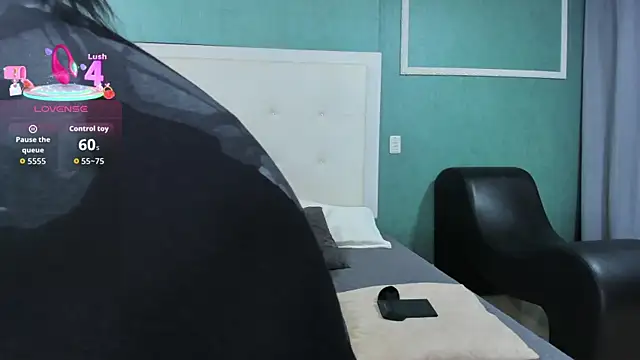 ania gomez online show from November 2025 09:58:01 PM