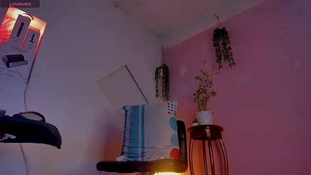 Chloe cooperr online show from October 2025 01:38:01 AM