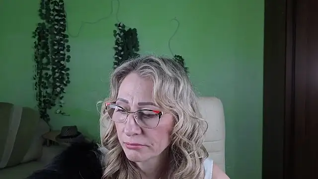 Habibi Honeyy online show from October 2025 10:48:01 AM