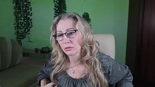 Habibi Honeyy online show from October 2025 04:59:02 AM