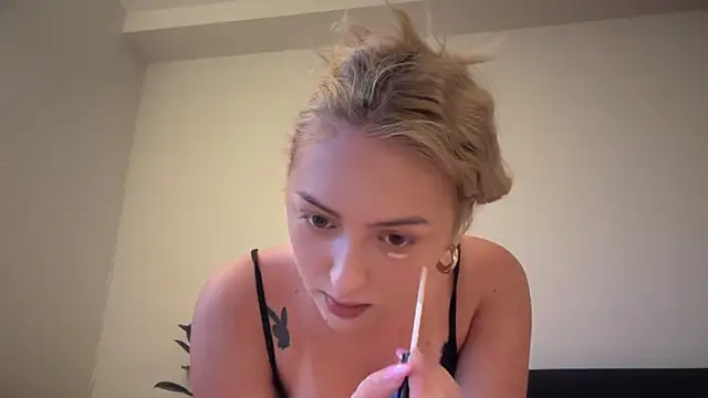 Kitty Swetty online show from May 2026 07:19:02 PM
