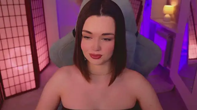 Snapshot of AvaFlower chatting on February 2026 02:29:01 PM AvaFlower online show from February 2026 02:29:01 PM