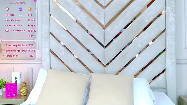 Snapshot of Agatha-Adams chatting on October 2025 02:36:01 PM Agatha-Adams online show from October 2025 02:36:01 PM