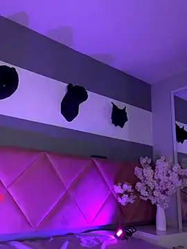 Bella Williiams online show from December 2025 12:20:01 PM