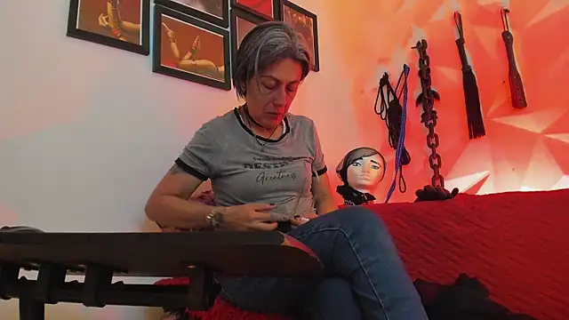 MistressNyx cg online show from October 2025 03:29:01 PM