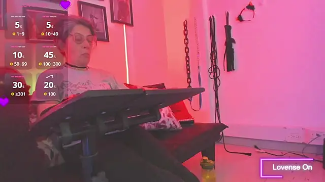 MistressNyx cg online show from November 2025 04:17:01 PM