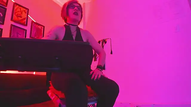 MistressNyx cg online show from February 2026 03:44:01 PM