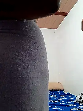 MORALAREAL online show from November 2025 07:45:01 PM